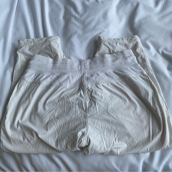 Lululemon Studio Crop II - White - Picture 11 of 15